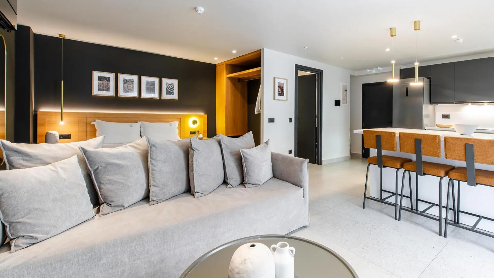 Porta Suites Heraklion  Heraklion (Crete)
