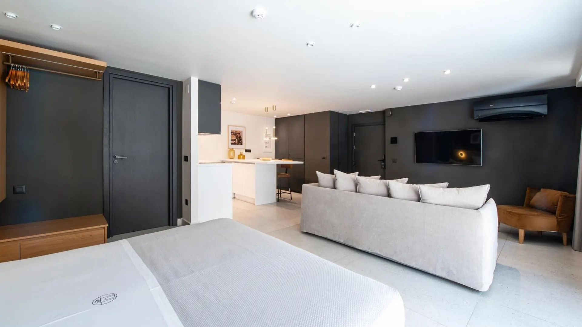 Aparthotel Porta Suites Heraklion