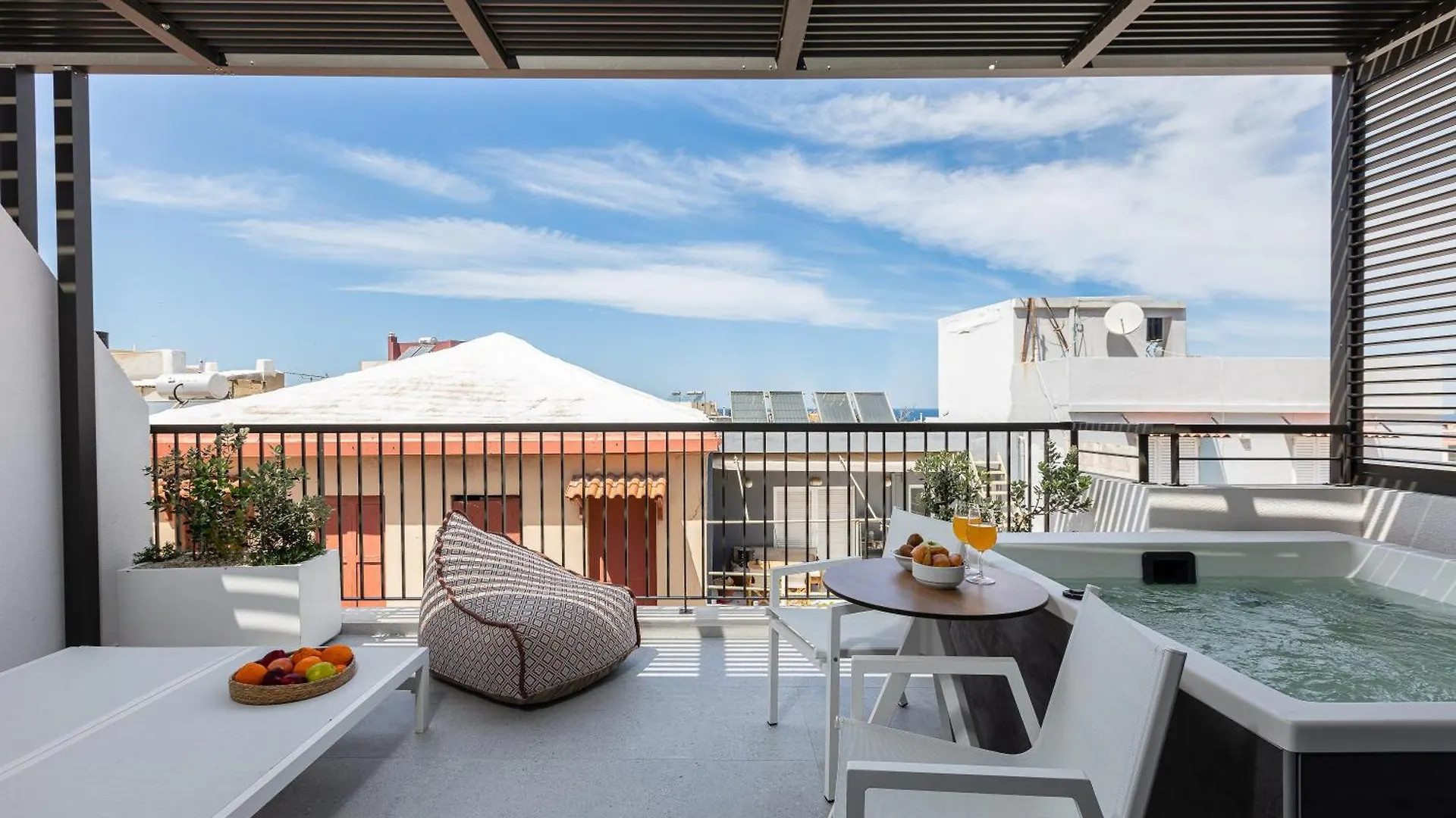 Porta Suites Heraklion  Aparthotel Heraklion (Crete)